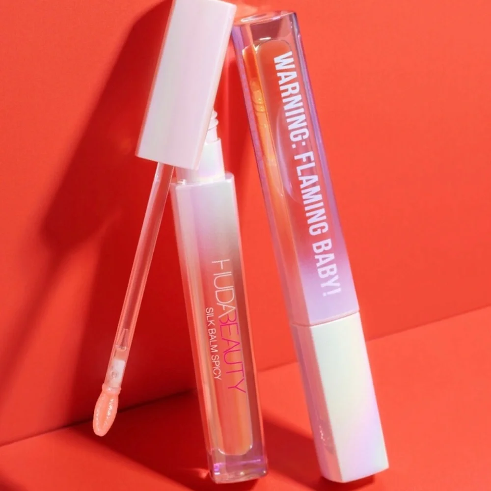 Huda Beauty Spicy Silk Plumping Balm